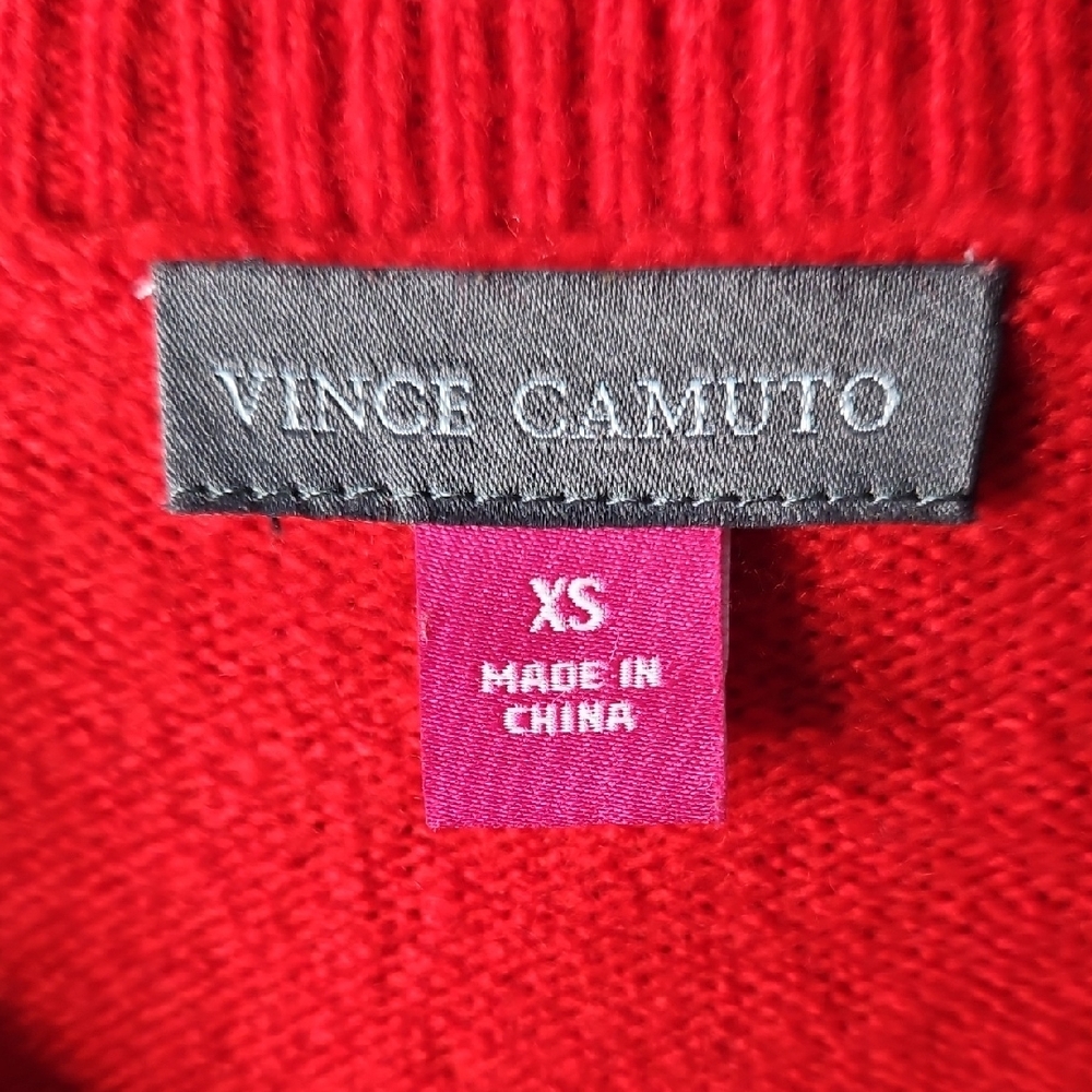 🤶🧑🏼‍🎄Vince Camuto Red "Merry" Holiday Sweater - Picture 3 of 8